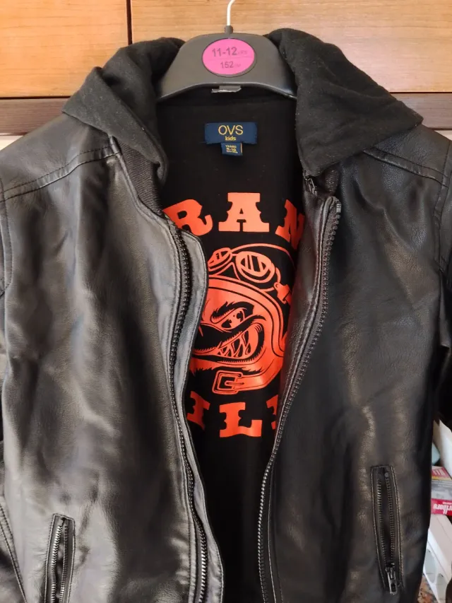 Chaqueta infantil OVS negra