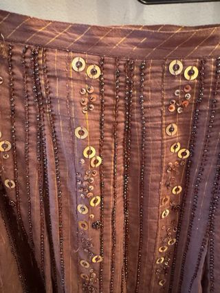 Falda pedrería