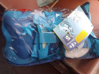 Casco Freeride Talla M y Set Protecciones Talla S