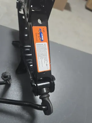 Gato mecánico para coche