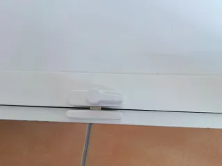 Ventana aluminio blanca opaca