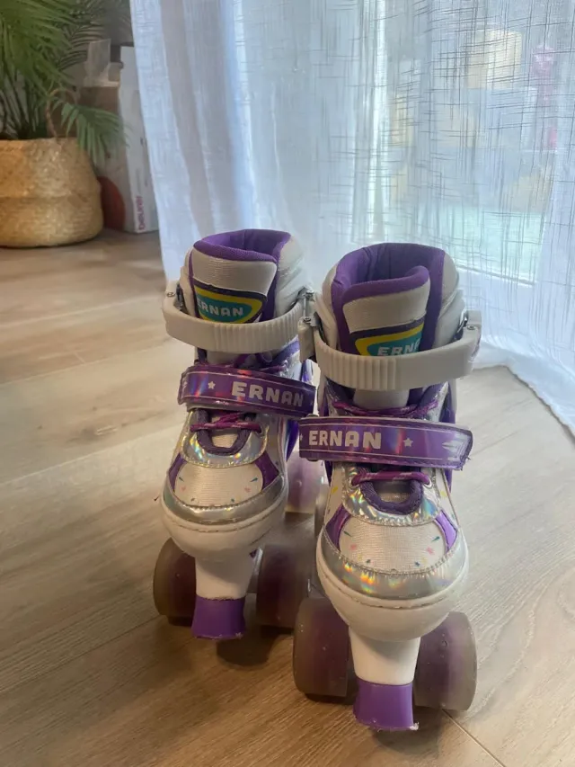 Patines 4 Ruedas Ajustables Niña con luces