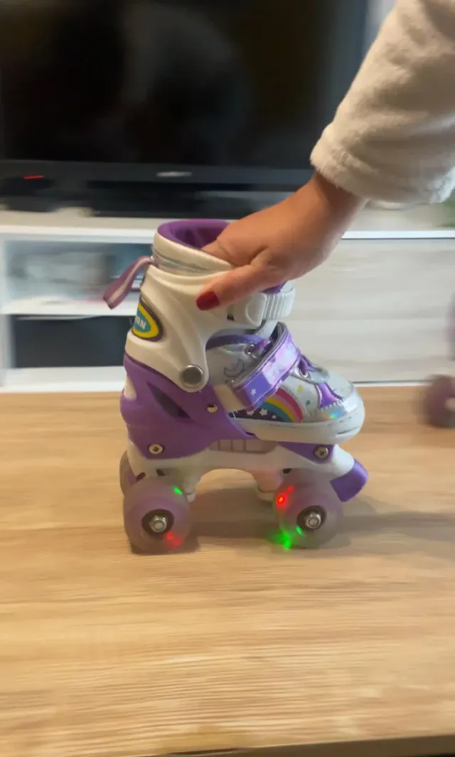 Patines 4 Ruedas Ajustables Niña con luces