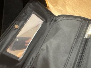 Perfume Jimmy Choo Fever yBolso Negro Brillo