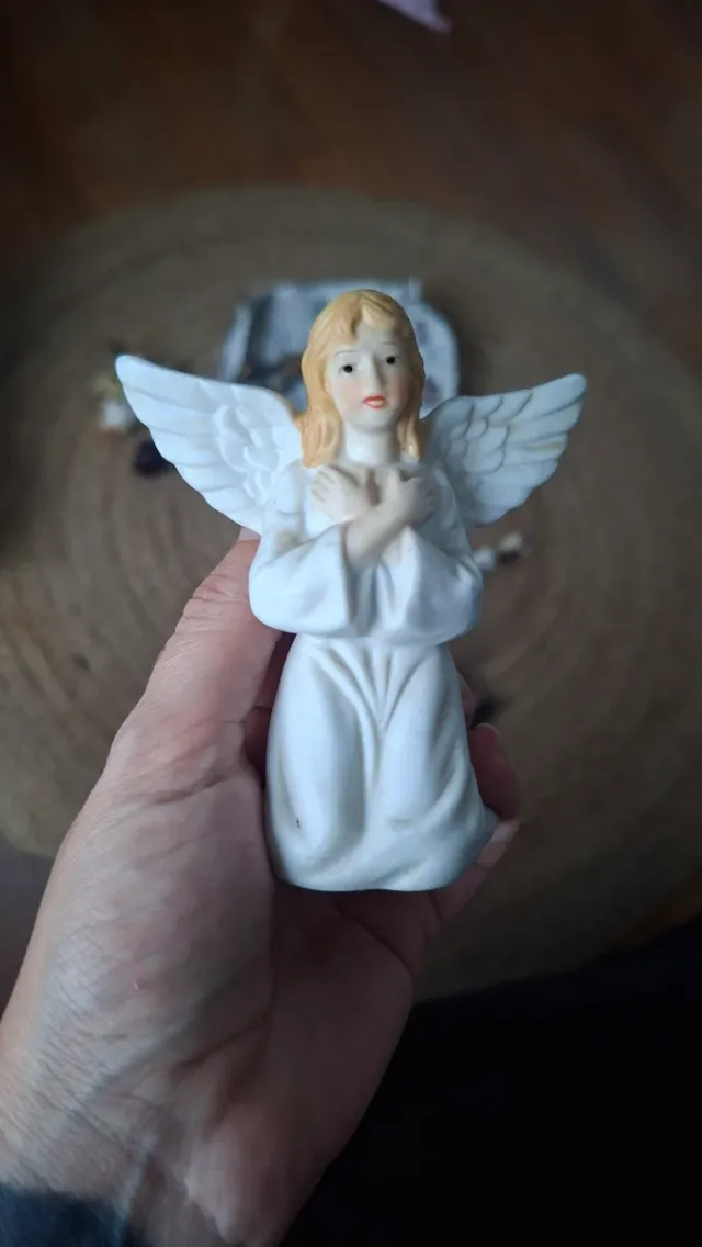 Antica figura di angelo