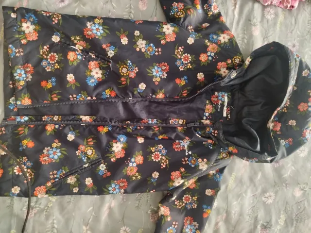 Chaqueta niña entretiempo floral talla 10