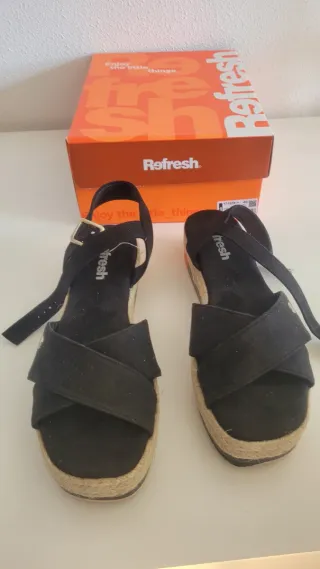 Sandalias Refresh Negras