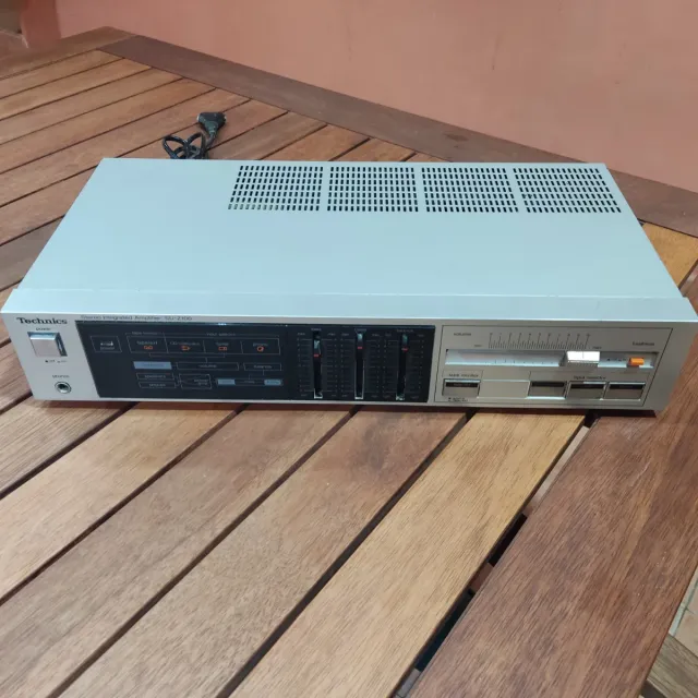 Amplificador Technics SU-Z100