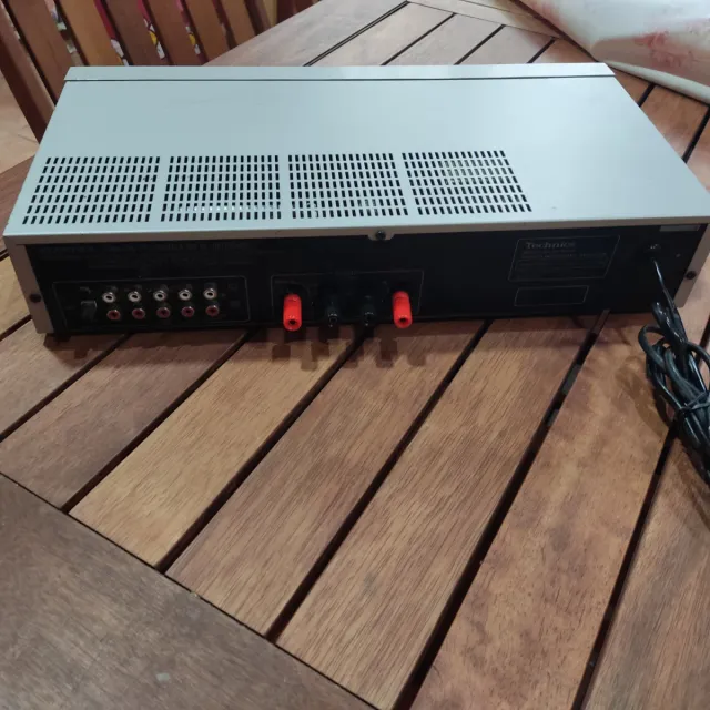 Amplificador Technics SU-Z100