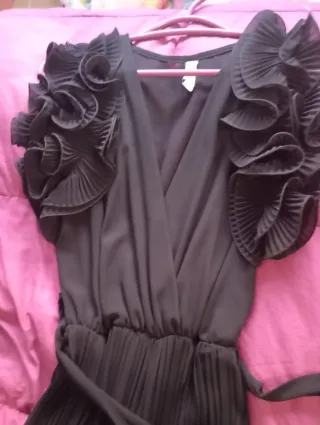 Mono de fiesta con volantes