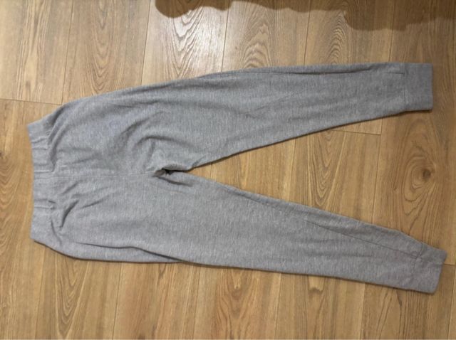 Pantalón chándal gris Puma 14-16 años
