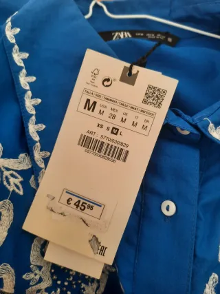 Camisa Zara bordada azul