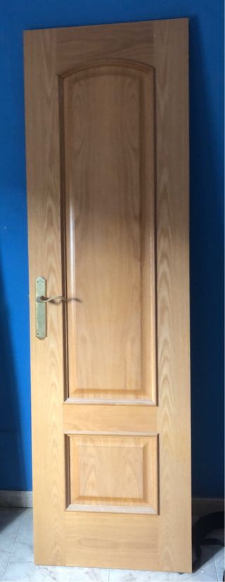 Puertas de madera maciza 10 € unidad