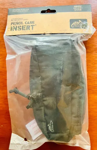 8 Bolsos Helikon-Tex en Negro