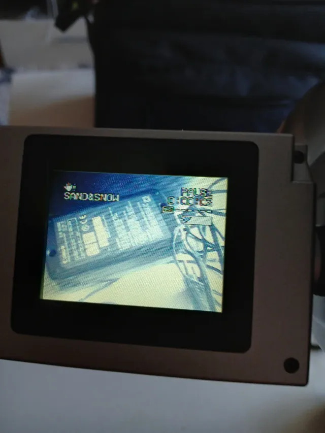 Videocámara Canon UC-V300 con accesorios