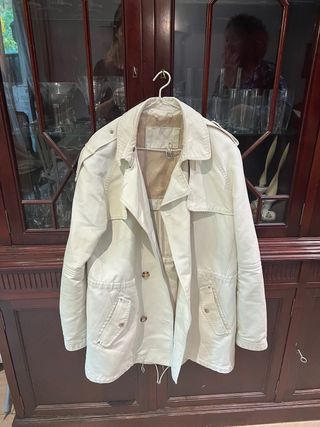 Gabardina corta beige