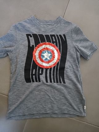 Camiseta Gap Marvel Capitán América Lentejuelas
