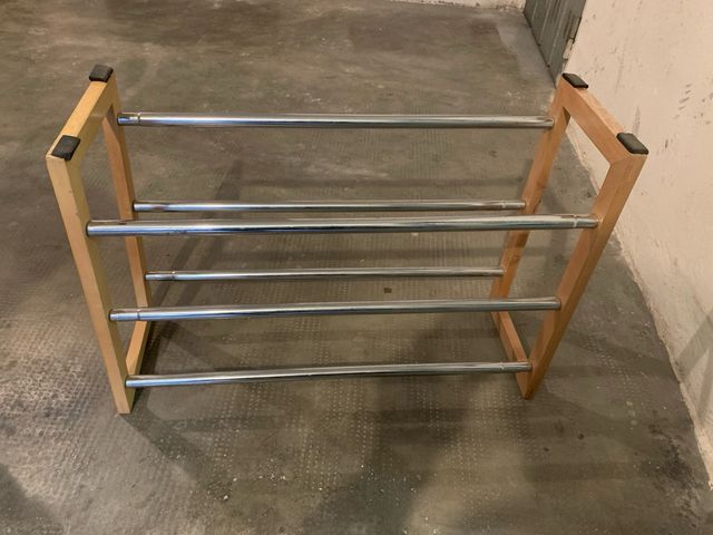 Porta scarpe allungabile legno e metallo.