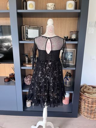 Vestido tul negro volúmenes Twinset