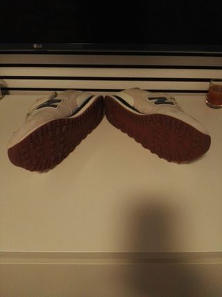 Zapatillas New Balance Beige/Azul Talla 42