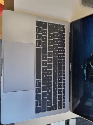 MacBook Pro 2018 16GB,  256GB