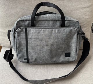 Maletín ordenador Herschel gris