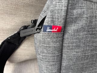 Maletín ordenador Herschel gris