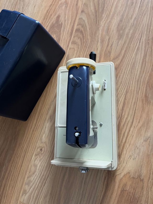 Máquina de coser Eureka Vintage Portátil