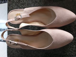 Zapatos de tacón nuevos Talla 35