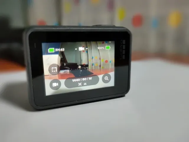 GoPro Hero 7 Black + confezione originale- leggere