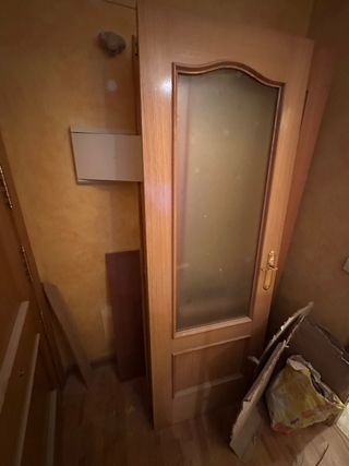 Vendo dos puertas de madera con cristal