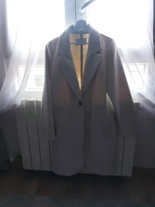 Abrigo beige talla L
