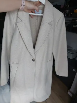 Abrigo beige talla L