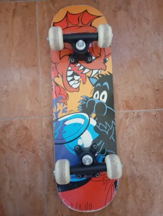 Monopatín con funda