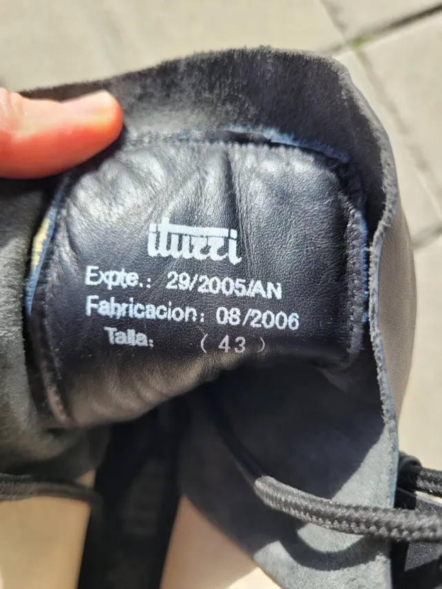 Botas militares Iturri Talla 43 Negras