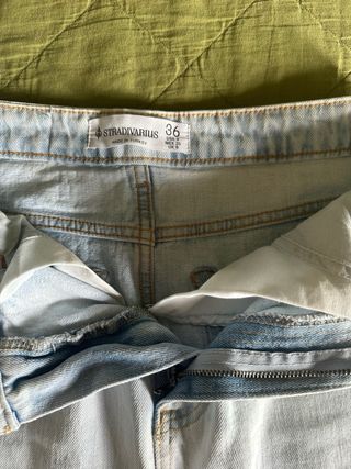 Falda vaquera larga con abertura