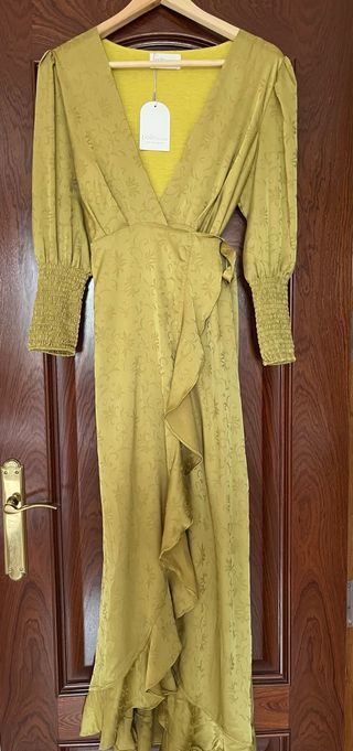 Vestido Polinet Moi invitada verde lima.