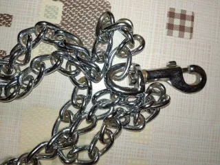 Catena per guinzaglio con manico rosso