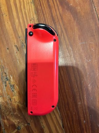 Joy-Cons Nintendo Switch (Rojo y Azul) y 2 correas