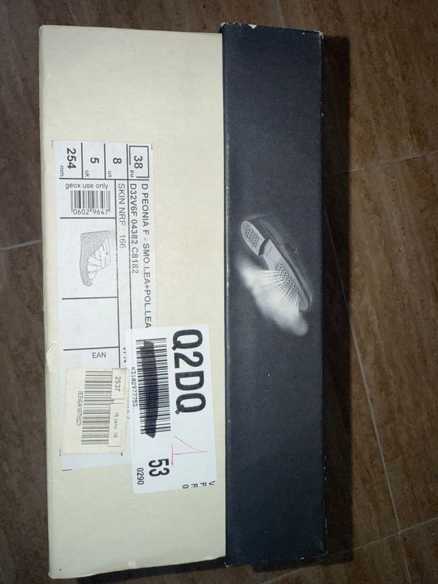 Sandalia de cuña Geox talla 38 a estrenar