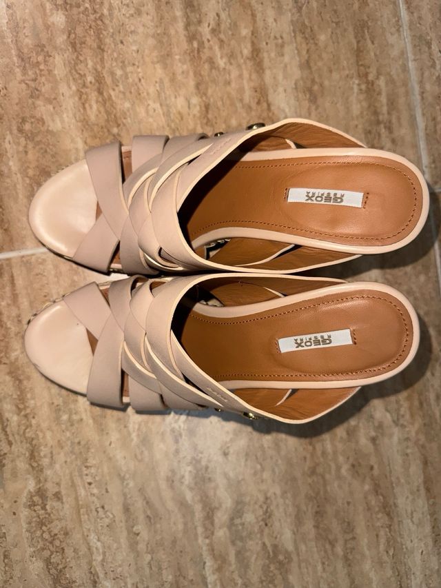 Sandalia de cuña Geox talla 38 a estrenar