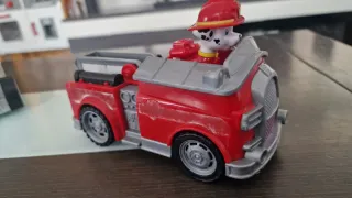 Patrulla Canina Marshall y Everest con vehículos