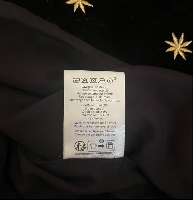 Chaqueta Sézane terciopelo negro bordado nueva