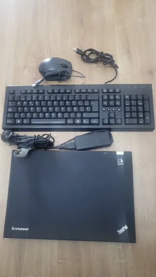 Portátil Lenovo ThinkPad Negro