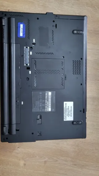 Portátil Lenovo ThinkPad Negro