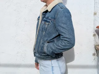 Cazadora Levi's de invierno con borreguillo