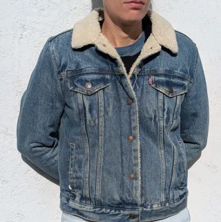 Cazadora Levi's de invierno con borreguillo