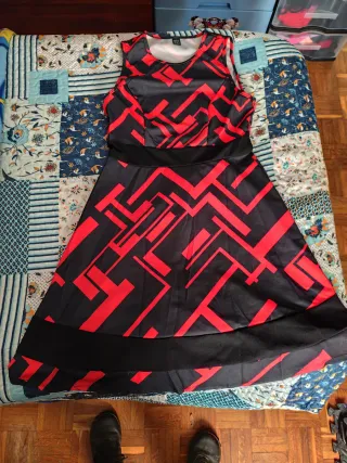 Vestido SHEIN Negro y Rojo