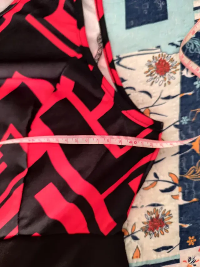 Vestido SHEIN Negro y Rojo