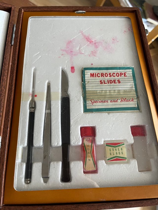 Microscopio Vintage SNS 100X-900X